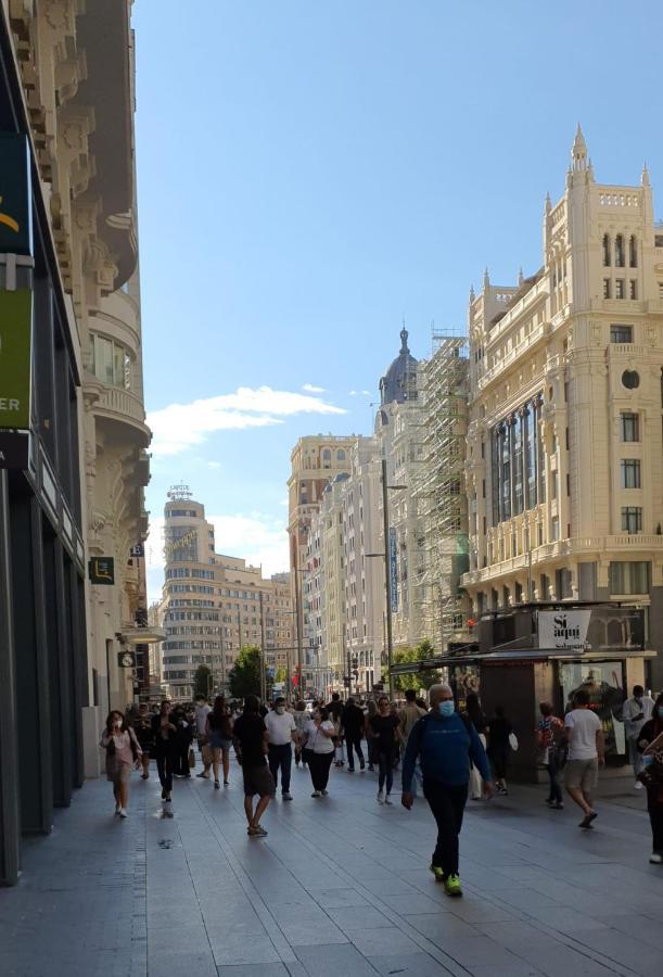Gran Via. Salud. Puerta Del Sol. Callao. Madrid Exteriér fotografie